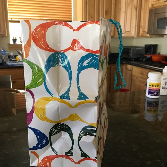 1 Coach 2 Kate Spade gift bags - Picture 3 of 3